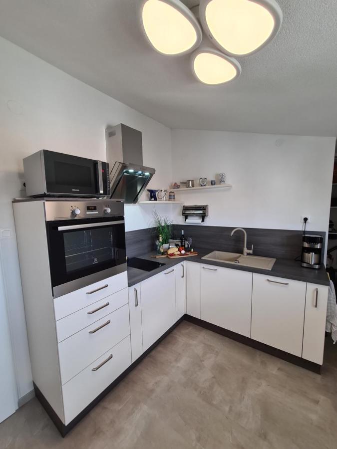 Nada Apartment โปเรช ภายนอก รูปภาพ