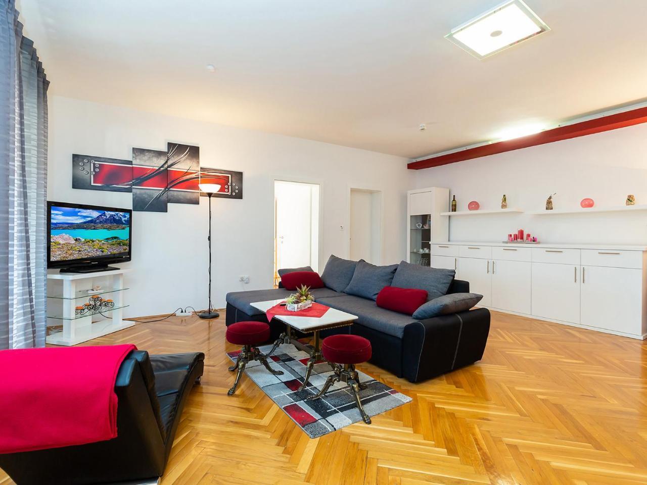 Nada Apartment โปเรช ภายนอก รูปภาพ