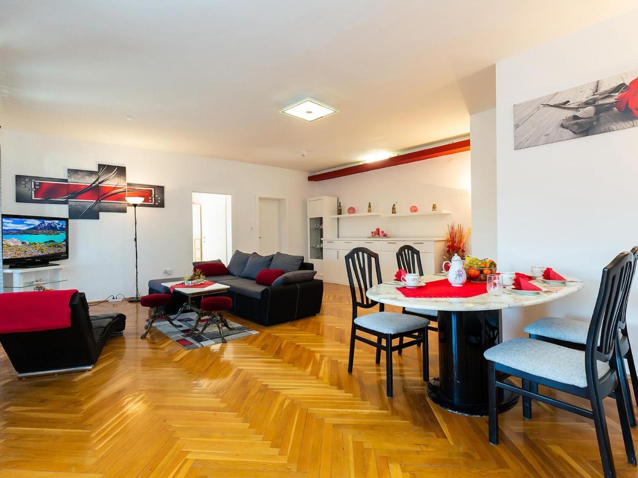 Nada Apartment โปเรช ภายนอก รูปภาพ